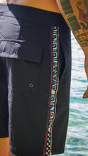 Basic Tribal Stripe Boardshort - recycelt Zeachild